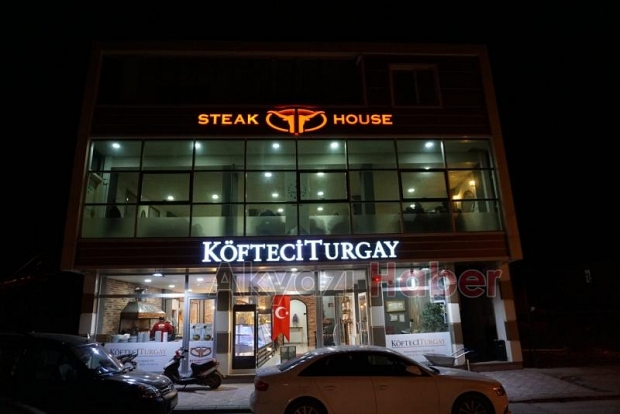 TÜMSİAD Üyeleri Köfteci Turgay’da Bir Araya Geldi