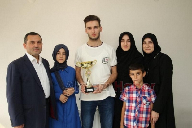 Türkiye 984.sü Başarı Lisesinden