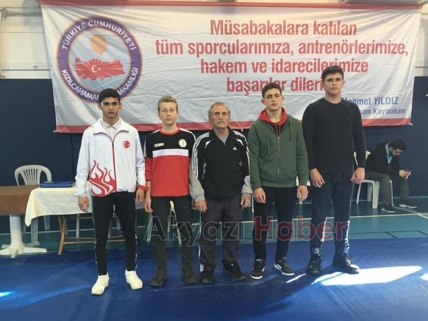 TÜRKİYE ŞAMPİYONASINA DÖRT GÜREŞÇİ