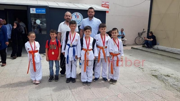 Turnuvadan 12 altın madalya