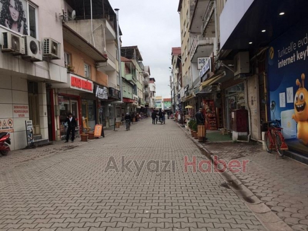 Üç gün Akyazıyı gözlemledik