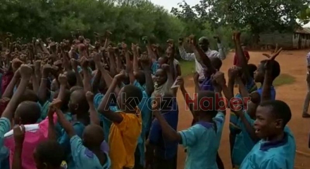 Uganda da Sakaryaspor coşkusu