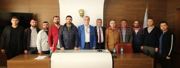 Ülkü Ocakları Başkanı Belediye Meclisini ziyaret etti