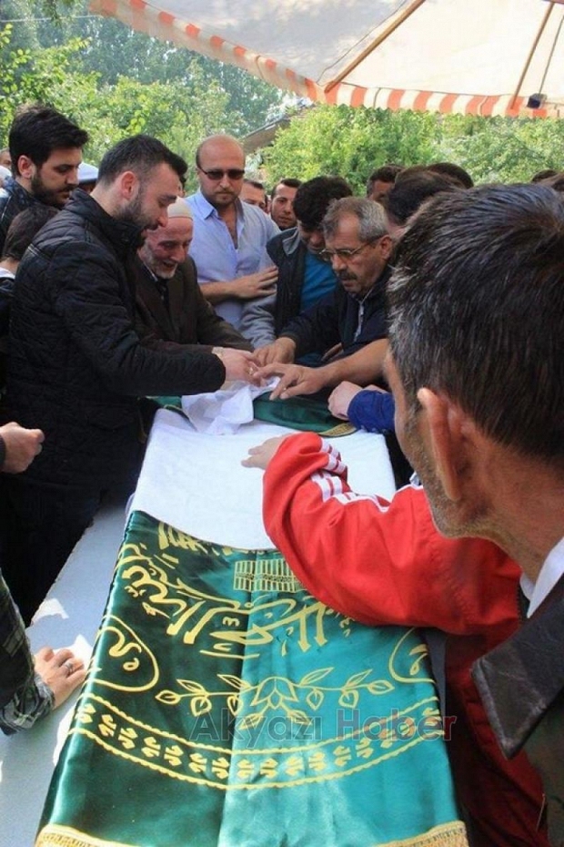 Umut Ali Defnedildi