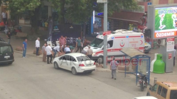 UYGUNSUZ PARK AMBULANSIN YOLA ÇIKIŞINI ENGELLEDİ
