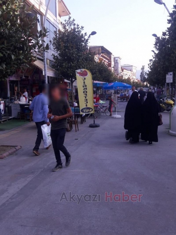 Vatandaşı kızdıran yol işgali
