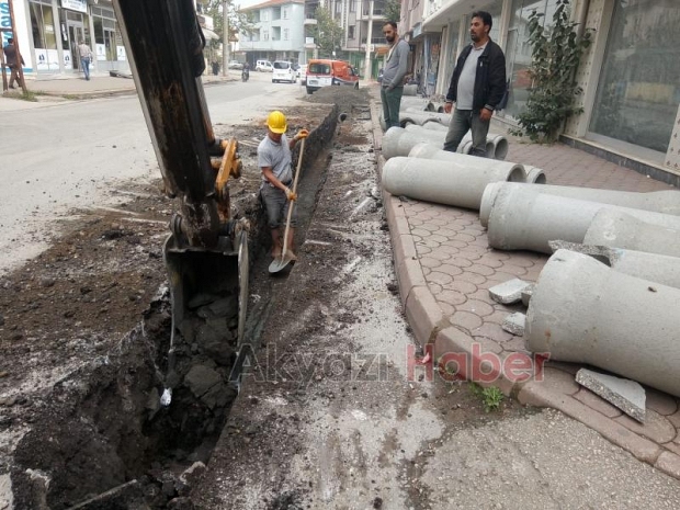 YAĞCILAR CADDESİ BOYUNCA YENİ YAĞMUR SUYU HATTI