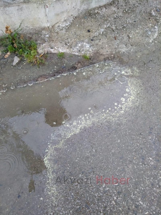 YAĞMURLA BiRLiKTE GELDi VATANDAŞ TEDiRGiN 
