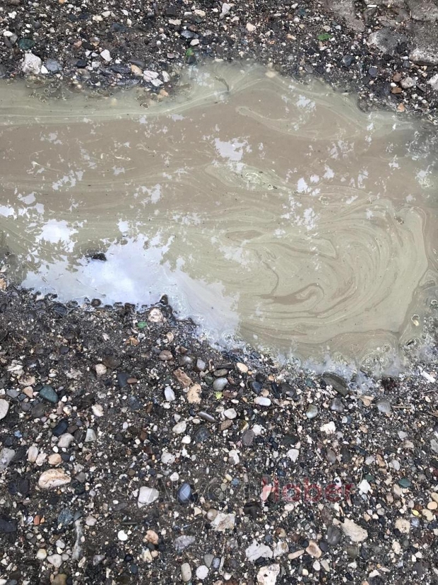 YAĞMURLA BiRLiKTE GELDi VATANDAŞ TEDiRGiN 