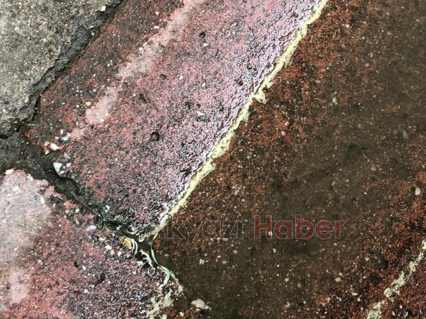 YAĞMURLA BiRLiKTE GELDi VATANDAŞ TEDiRGiN 