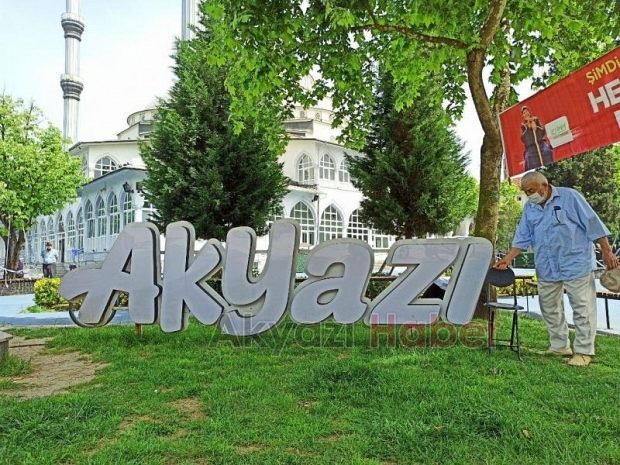 Yaşayan tarih Muhsin amca için döktü