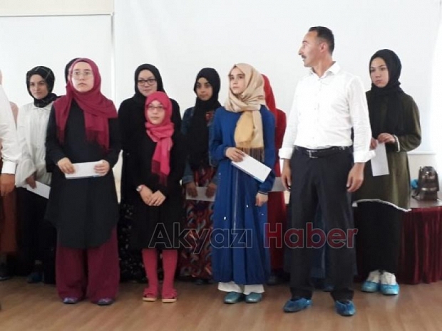 Yaz Kuran Kursları Bilgi Yarışmasında birinci Akyazıdan