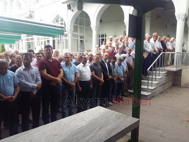 Yıldız Karaoğlan Defnedildi