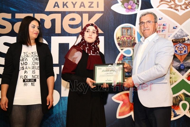 Yılsonu sergi heyecanı Akyazı’da yaşandı