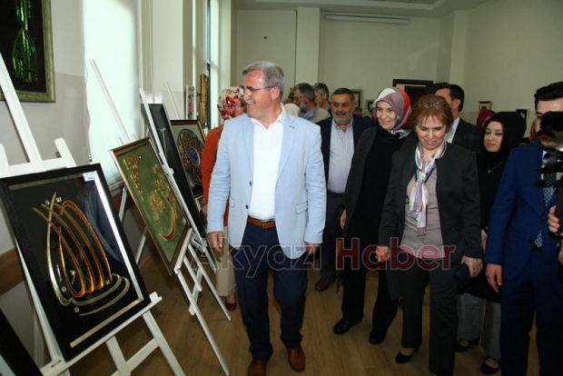 Yılsonu sergi heyecanı Akyazı’da yaşandı