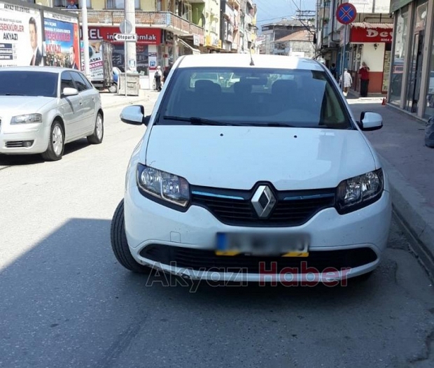 Yol ortasına Park Trafiği Felç Etti 