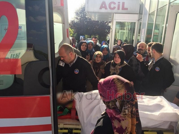 Yola Fırlayan Küçük Çocuğa Minibüs Çarptı