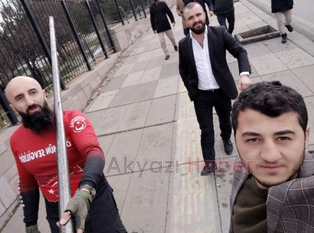 Yunanistan Büyükelçiliği önünde direkli tepki