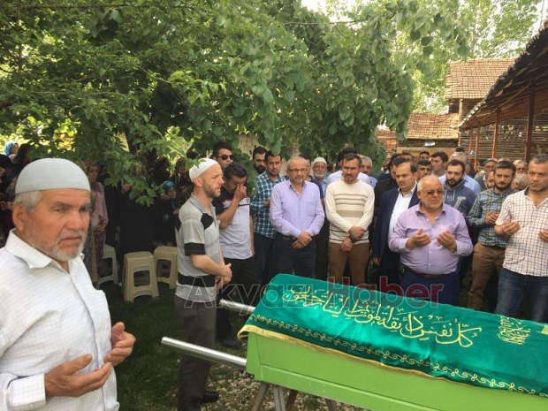 Yusuf Özmert Toprağa Verildi